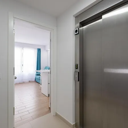 Arena & Cielo By Airnest *