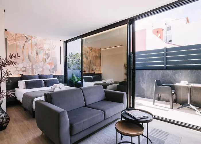 Arena & Cielo By Airnest Apartament