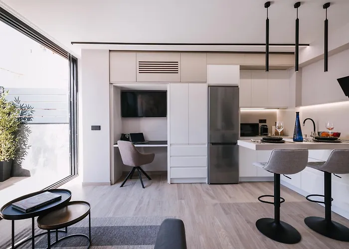 Arena & Cielo By Airnest Apartament *